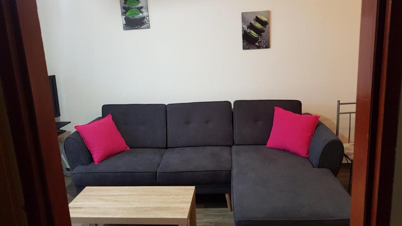 Apartments San Sukošan Eksteriør bilde