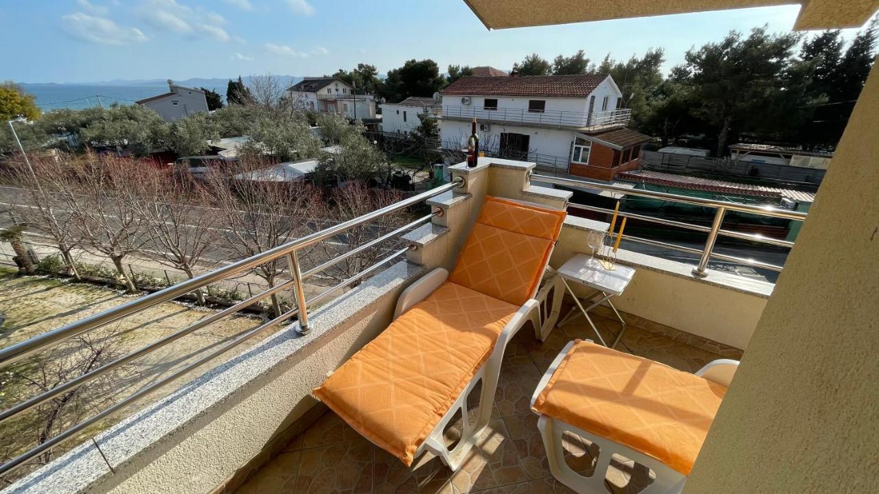 Apartments San Sukošan Eksteriør bilde
