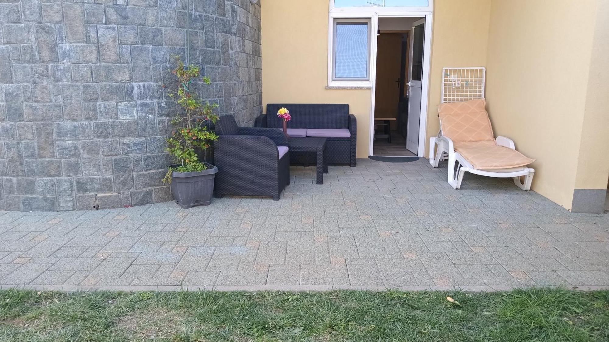 Apartments San Sukošan Eksteriør bilde